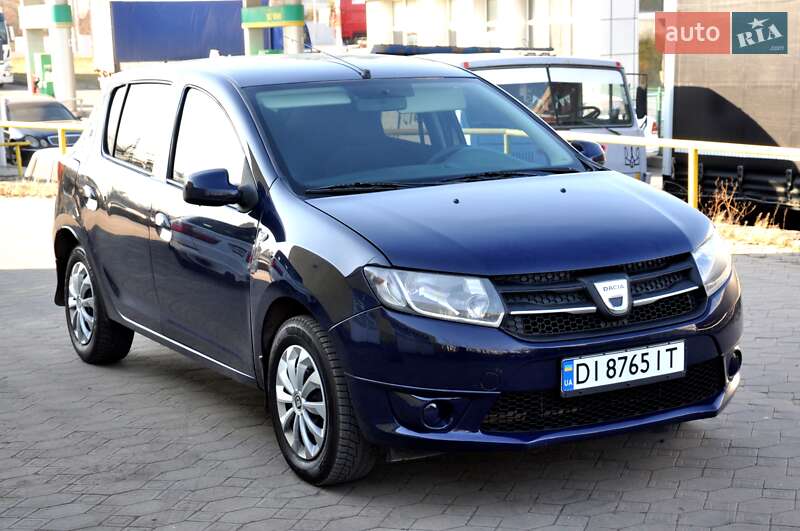 Хетчбек Dacia Sandero 2013 в Львові