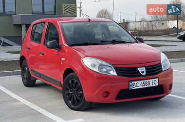 Хетчбек Dacia Sandero 2009 в Рівному