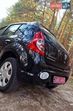 Хэтчбек Dacia Sandero 2011 в 