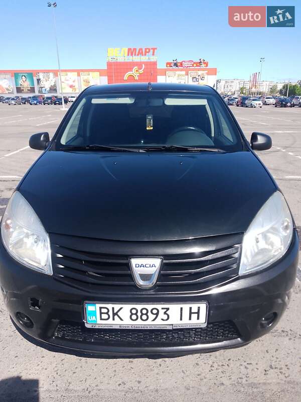 Хэтчбек Dacia Sandero 2009 в Остроге фото 3 Хэтчбек Dacia Sandero 2009 в Остроге