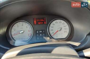 Хэтчбек Dacia Sandero 2009 в 