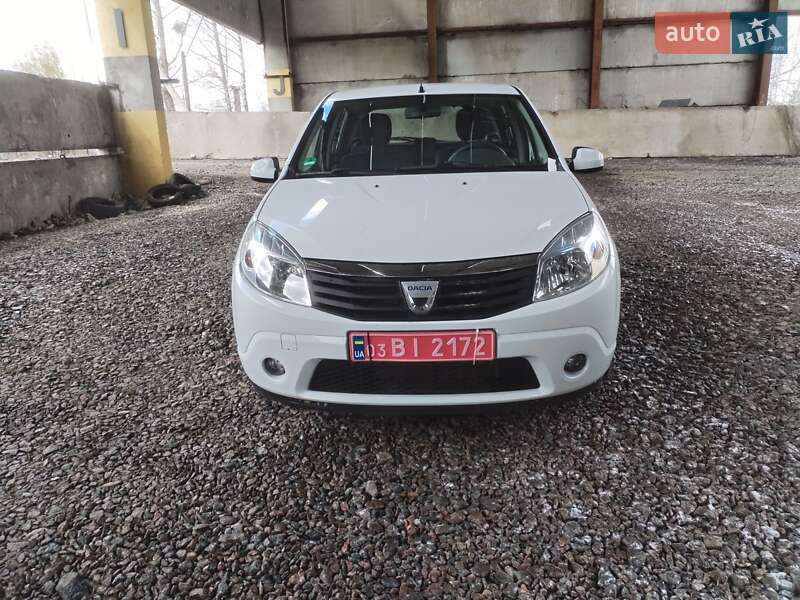 Хэтчбек Dacia Sandero 2008 в Луцке фото 2 Хэтчбек Dacia Sandero 2008 в Луцке