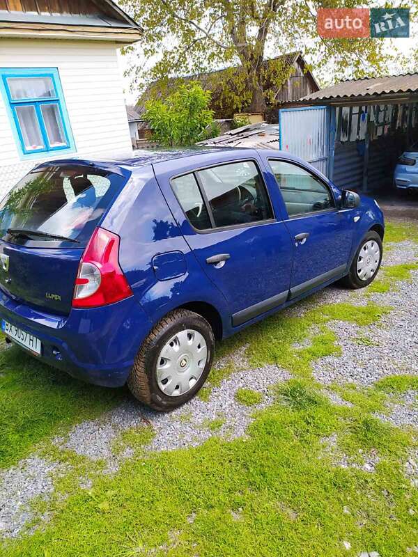 Dacia Sandero 2008