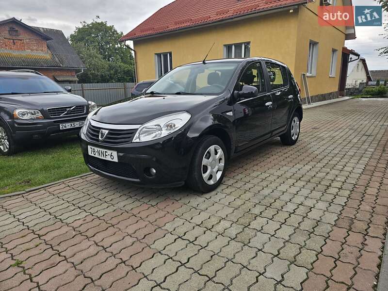 Dacia Sandero 2010