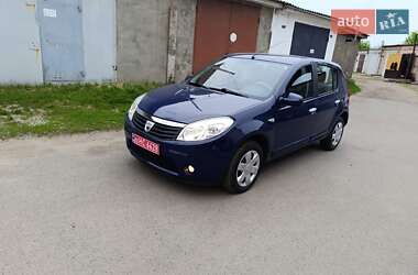 Хетчбек Dacia Sandero 2009 в Конотопі