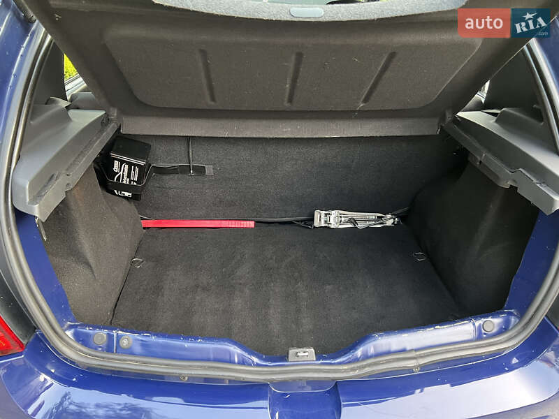 Хетчбек Dacia Sandero 2009 в Луцьку