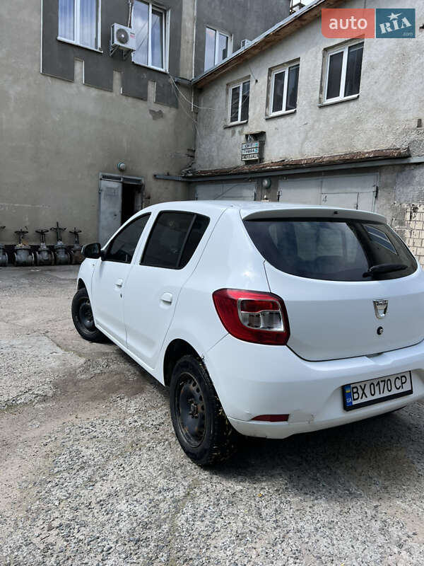 Хэтчбек Dacia Sandero 2013 в Хмельницком
