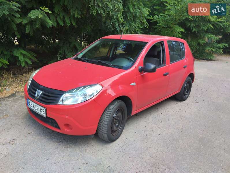 Хетчбек Dacia Sandero 2009 в Запоріжжі