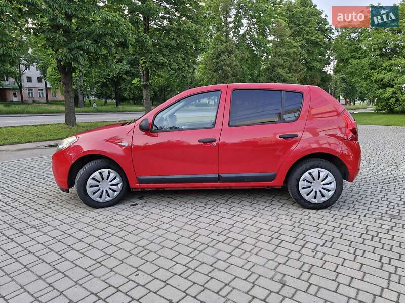 Хэтчбек Dacia Sandero 2008 в Ровно фото 11 Хэтчбек Dacia Sandero 2008 в Ровно
