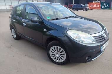Хэтчбек Dacia Sandero 2008 в Конотопе