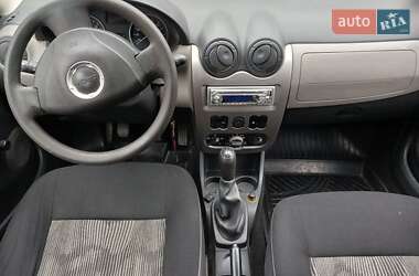 Хэтчбек Dacia Sandero 2009 в Калуше