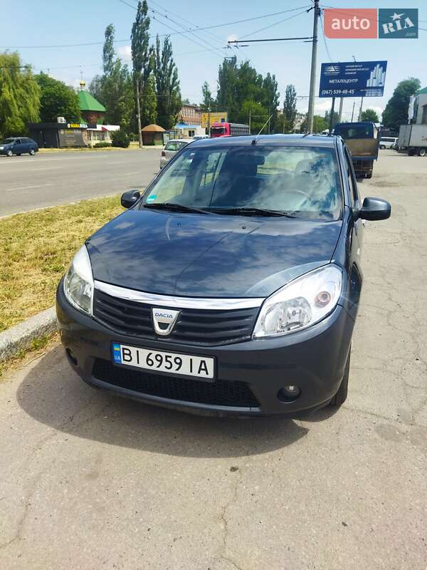 Dacia Sandero 2008