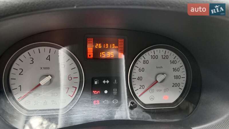 Хетчбек Dacia Sandero 2009 в Сумах фото 2 Хетчбек Dacia Sandero 2009 в Сумах