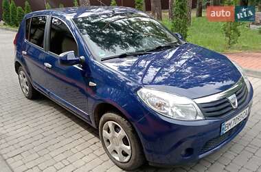 Хетчбек Dacia Sandero 2009 в Сумах