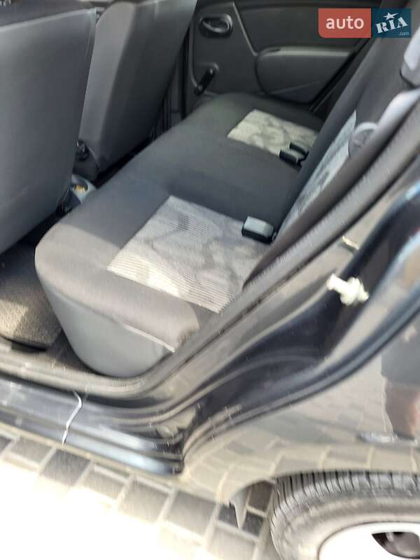 Хетчбек Dacia Sandero 2009 в Кропивницькому