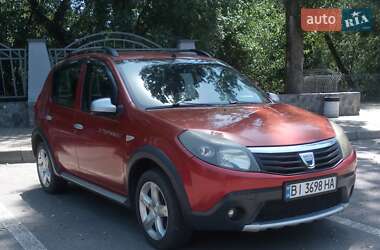 Внедорожник / Кроссовер Dacia Sandero 2009 в Полтаве