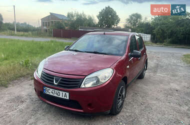 Хетчбек Dacia Sandero 2010 в Львові