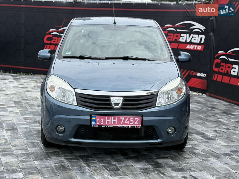 Хетчбек Dacia Sandero 2009 в Дніпрі