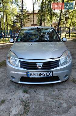 Хетчбек Dacia Sandero 2008 в Охтирці