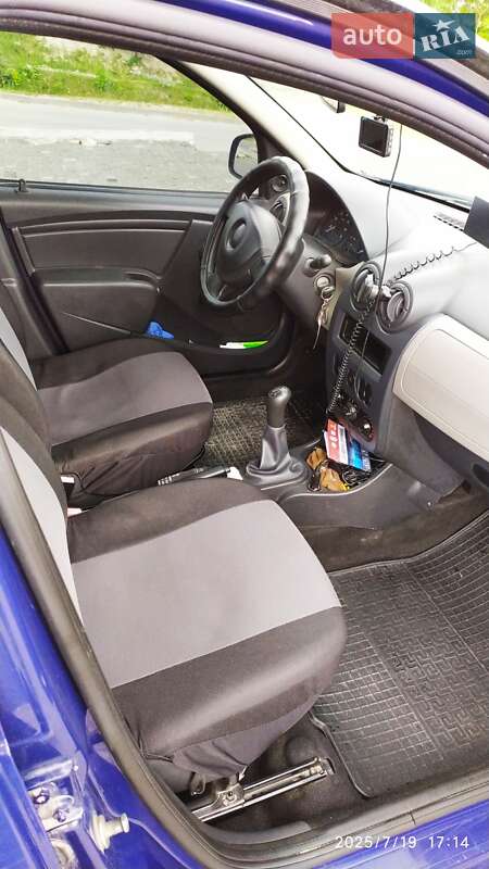 Хэтчбек Dacia Sandero 2009 в Кременце
