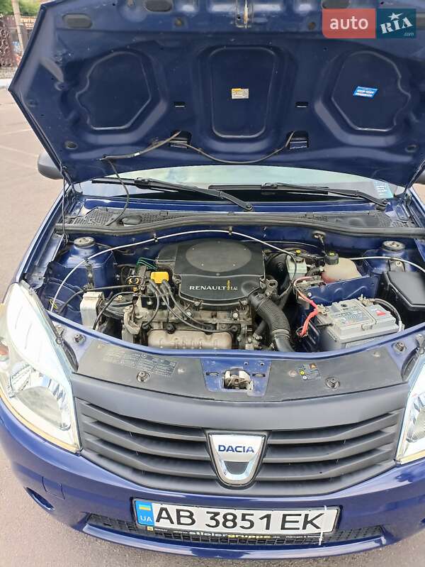 Хэтчбек Dacia Sandero 2009 в Тульчине