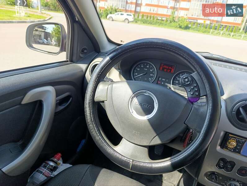 Хетчбек Dacia Sandero 2009 в Тернополі