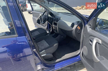Хэтчбек Dacia Sandero 2009 в 