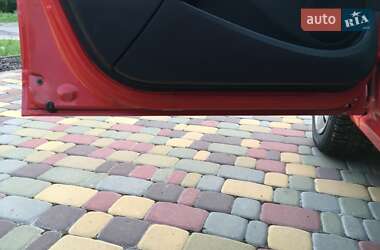 Хетчбек Dacia Sandero 2009 в 