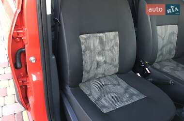Хетчбек Dacia Sandero 2009 в 