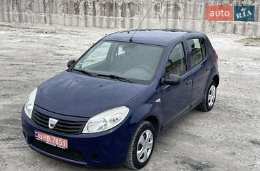 Хетчбек Dacia Sandero 2009 в Фастові