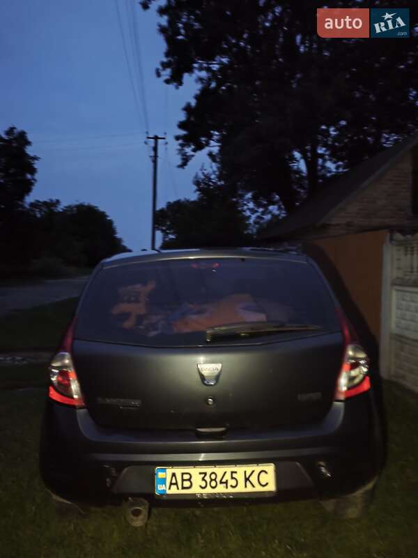 Хетчбек Dacia Sandero 2009 в Вінниці
