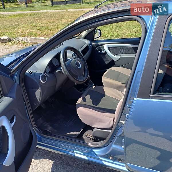 Хэтчбек Dacia Sandero 2008 в Харькове