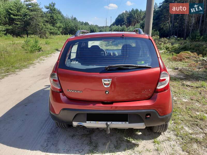 Хэтчбек Dacia Sandero 2010 в Славуте фото 5 Хэтчбек Dacia Sandero 2010 в Славуте