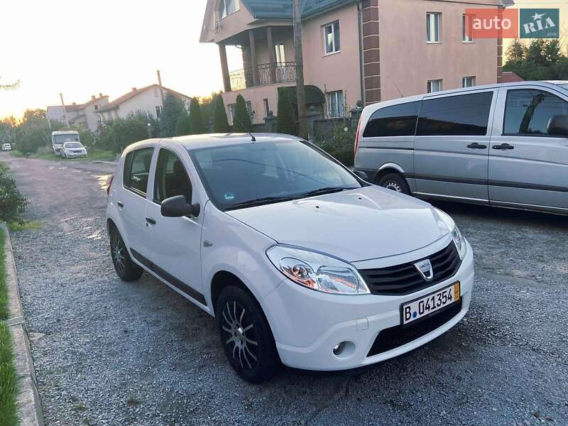 Dacia Sandero 2009