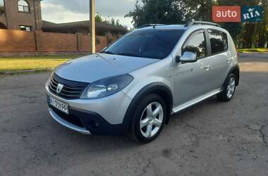 Хэтчбек Dacia Sandero 2010 в Кролевце