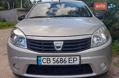 Хэтчбек Dacia Sandero 2008 в Чернигове