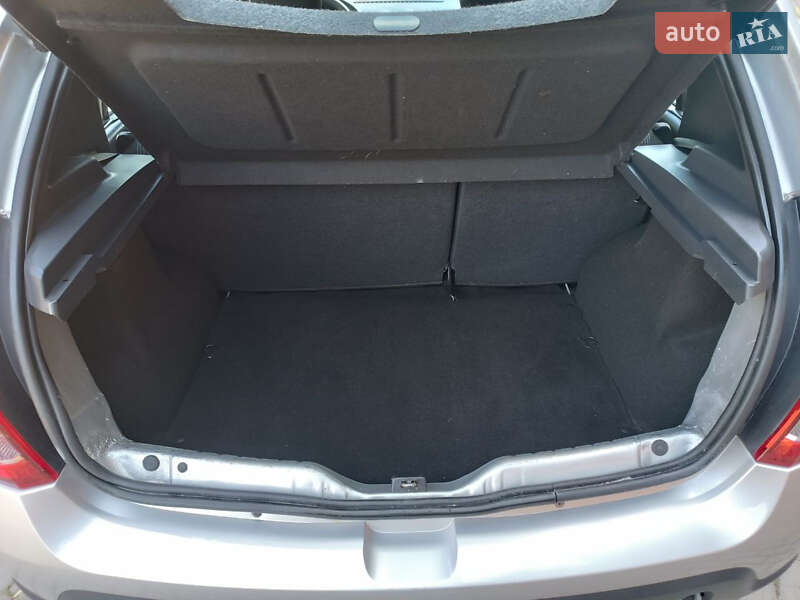 Хэтчбек Dacia Sandero 2009 в Красилове