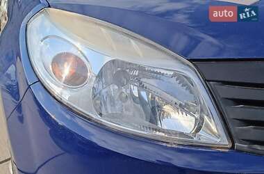 Хетчбек Dacia Sandero 2009 в  фото 5 Хетчбек Dacia Sandero 2009 в