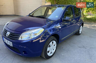 Хетчбек Dacia Sandero 2009 в Умані