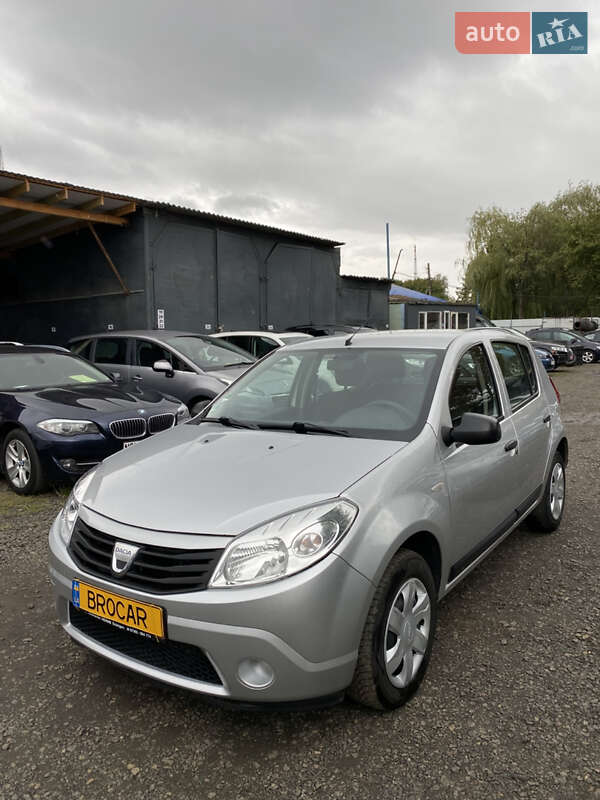 Dacia Sandero 2009
