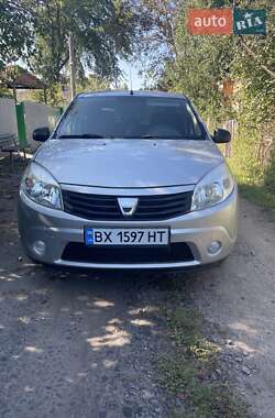 Хэтчбек Dacia Sandero 2009 в Изяславе