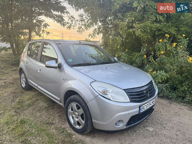 Dacia Sandero 2009