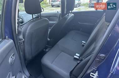 Хэтчбек Dacia Sandero 2015 в 