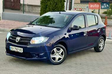 Хэтчбек Dacia Sandero 2013 в Киеве