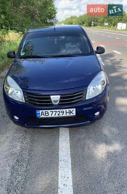 Хэтчбек Dacia Sandero 2009 в Крыжополе