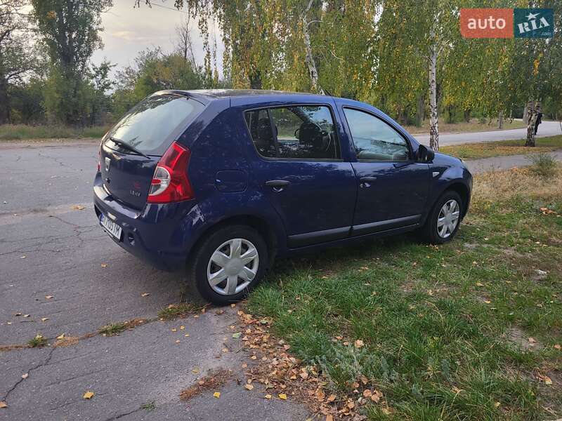 Хетчбек Dacia Sandero 2009 в Кременчуці фото 22 Хетчбек Dacia Sandero 2009 в Кременчуці