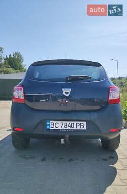 Хетчбек Dacia Sandero 2015 в  фото 11 Хетчбек Dacia Sandero 2015 в