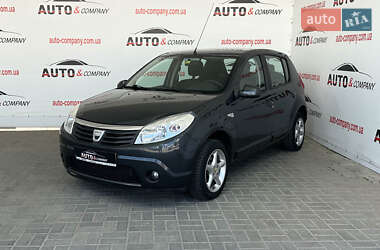 Хэтчбек Dacia Sandero 2012 в Львове