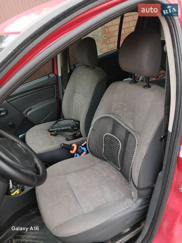 Хетчбек Dacia Sandero 2009 в Миколаєві фото 9 Хетчбек Dacia Sandero 2009 в Миколаєві