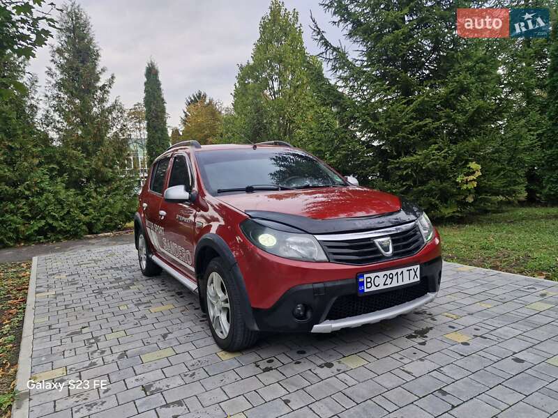 Хэтчбек Dacia Sandero 2012 в Тернополе